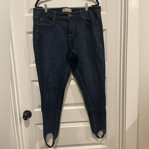 Jeans with foot straps